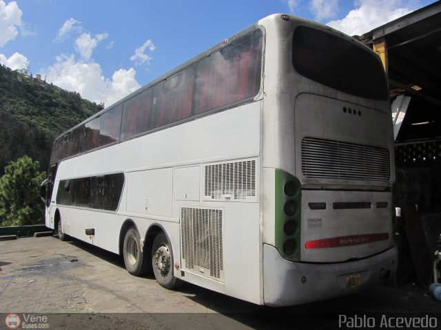 Particular o Desconocido 1004 por Pablo Acevedo