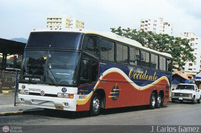 Expresos Occidente 012 por J. Carlos G�mez