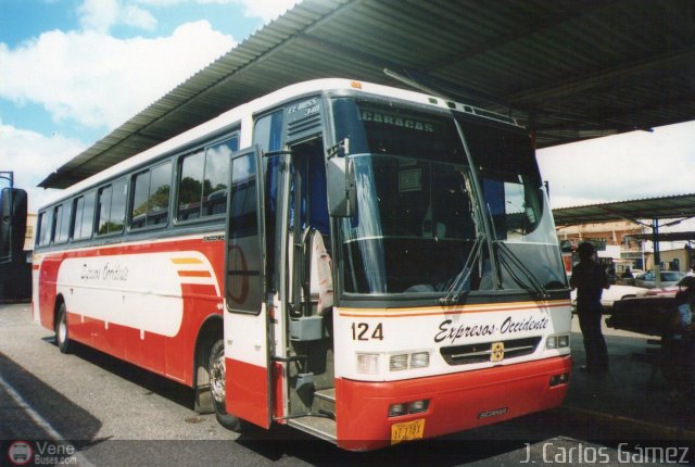 Expresos Occidente 124 por J. Carlos G�mez