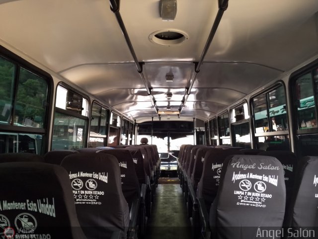 Transporte Privado Joaranny 215 por �ngel Sal�n