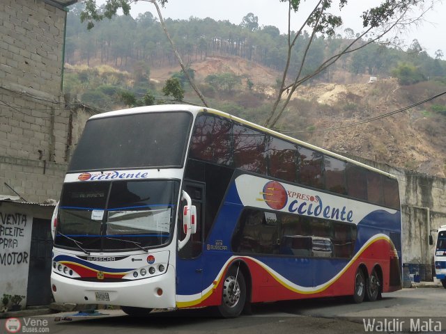 Expresos Occidente 495 por Waldir Mata