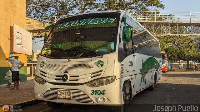 Berlinas del Fonce 3104 por Joseph Puello