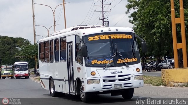 U.C. 23 de Enero 048 por Aly Baranauskas