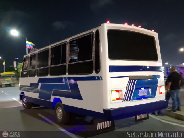 Particular o Desconocido maracaibo por Sebasti�n Mercado