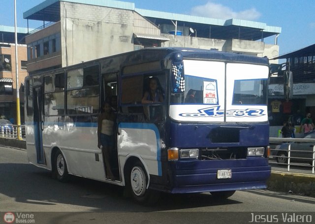 MI - A.C. L�nea Ra�l Leoni 153 por Jes�s Valero