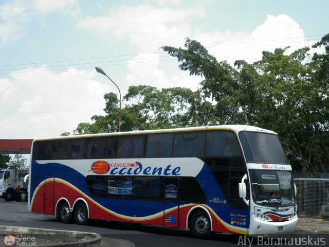 Expresos Occidente 348 por Aly Baranauskas