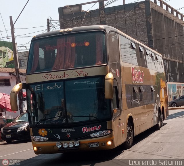 Transporte Flores Hermanos S.R.L 963 por Leonardo Saturno