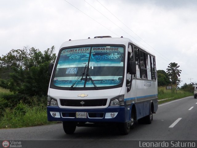 L�nea F�lix Roman Duque 15 por Leonardo Saturno