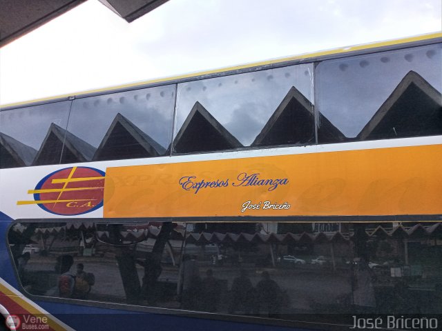 Expresos Alianza 611 por Jos� Brice�o