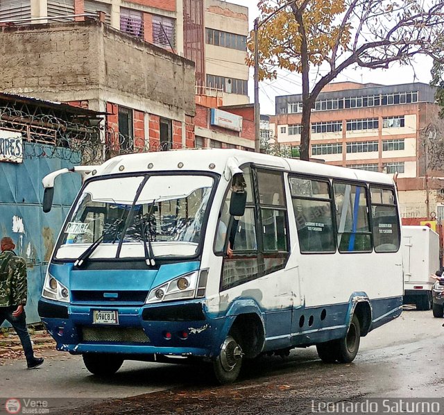 Particular o Desconocido 09 por Leonardo Saturno