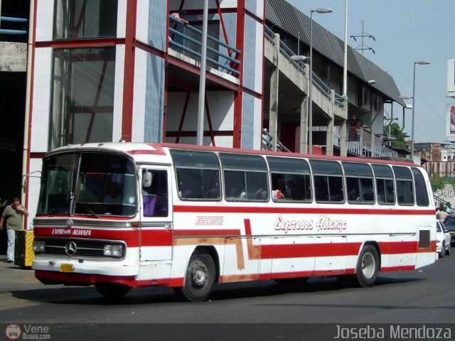 Expresos Alianza 111 por Joseba Mendoza