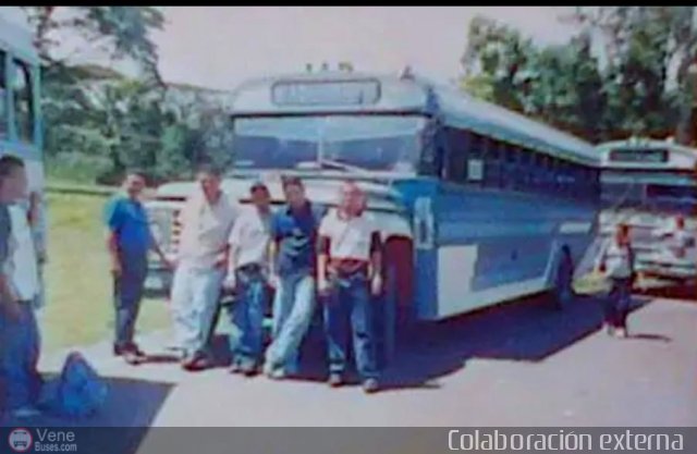 Línea El Rosario 03 por Moisés Silva Colombo