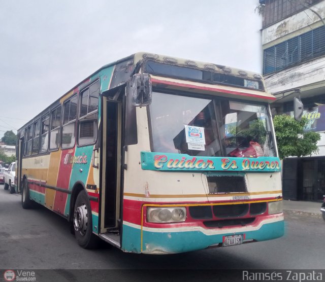 Colectivos Altagracia 19 por Ramsés Zapata