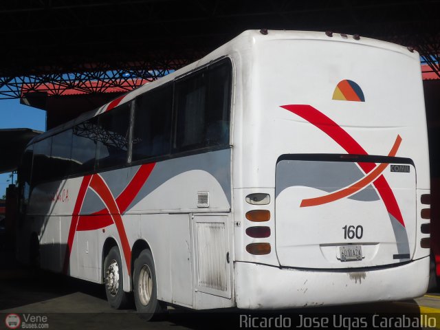 Cruceros Oriente Sur 160 por Ricardo Ugas