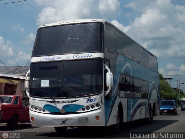 A.C. Mixta de Transporte T�chira M�rida R.L. 0207 por Leonardo Saturno