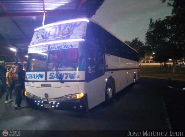 Particular NO USAR M�S JML006 por Oliver Castillo