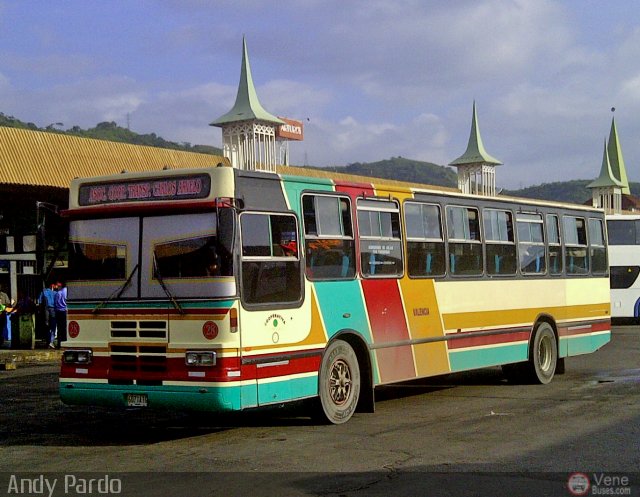 Cooperativa Carlos Arvelo 28 por Andy Pardo