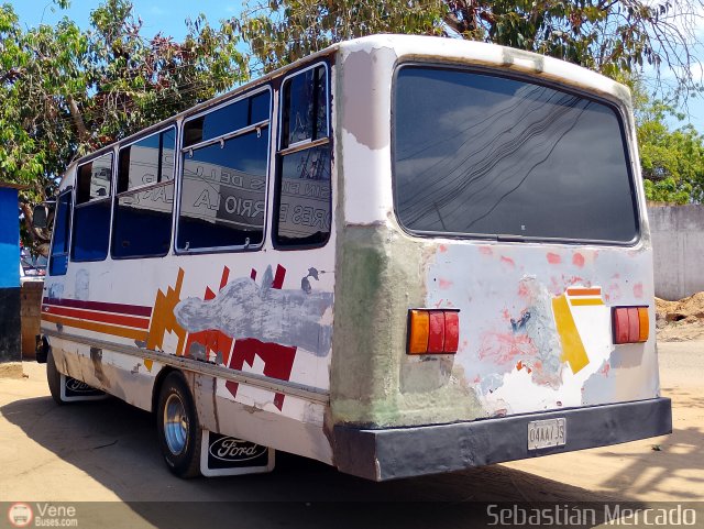 ZU - U.C. Barrio La Polar 104 por Sebasti�n Mercado