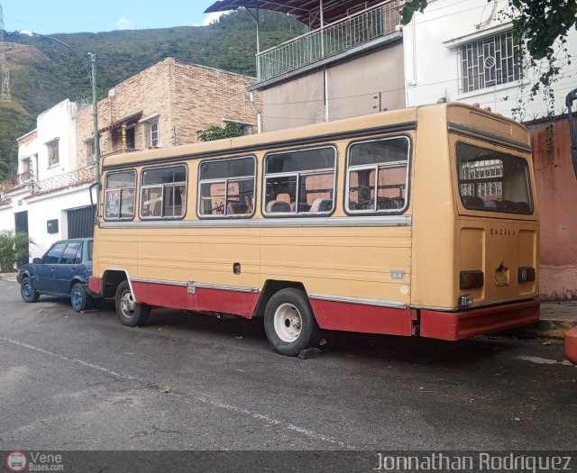 Particular o Desconocido CARACAS por Jonnathan Rodr�guez