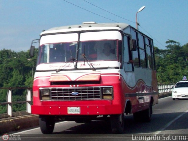 Particular o Desconocido 471 por Leonardo Saturno