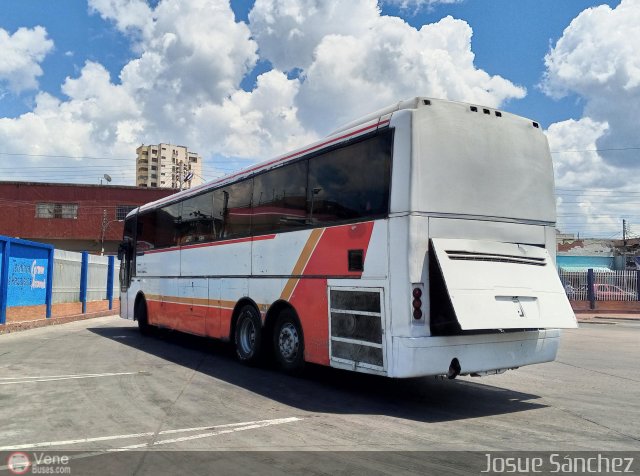 Expresos La Guayanesa 322 por Josue S�nchez