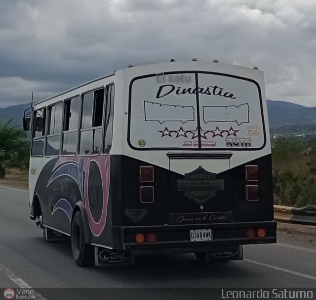 Particular o Desconocido 63 por Leonardo Saturno