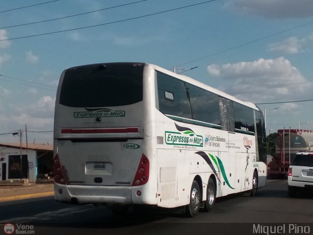 Expresos Del Mar 0040 por Miguel Pino