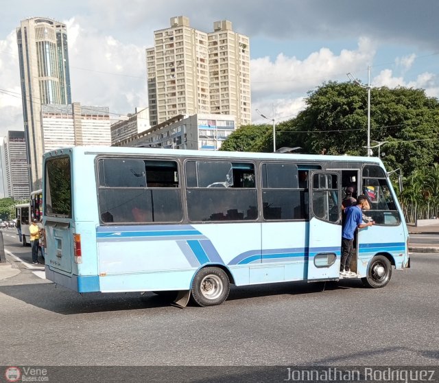 DC - A.C. de Transp. La Reina De Ciudad Tiuna 099 por Jonnathan Rodr�guez