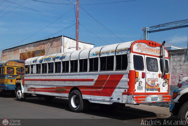 Colectivos Unidos - Ocumare de la Costa - Mcy 21 por Andrs Ascanio