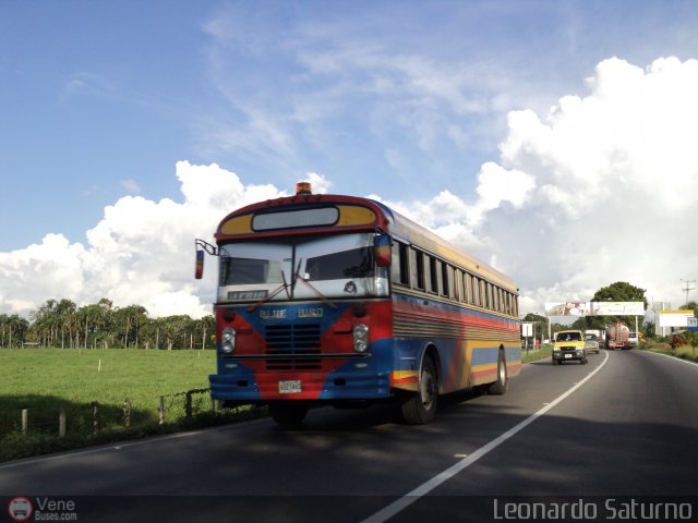 Expresos J�uregui 030 por Leonardo Saturno