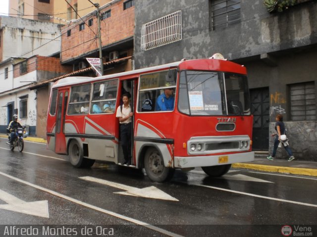 A.C. Línea Río Cristal 018 por Alfredo Montes de Oca