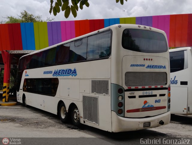 Expresos M�rida 0042 por Gabriel Gonz�lez