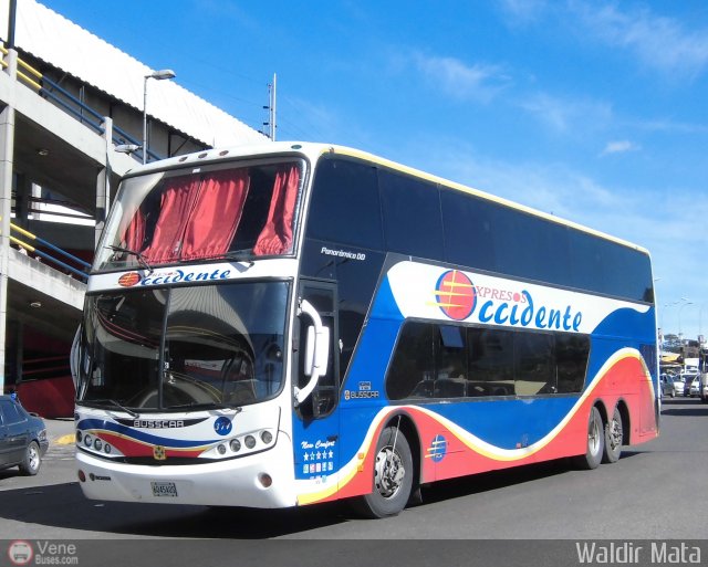 Expresos Occidente 374 por Waldir Mata