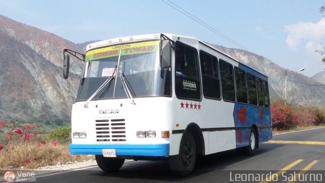 Unin Expresos Tovar 24 por Leonardo Saturno