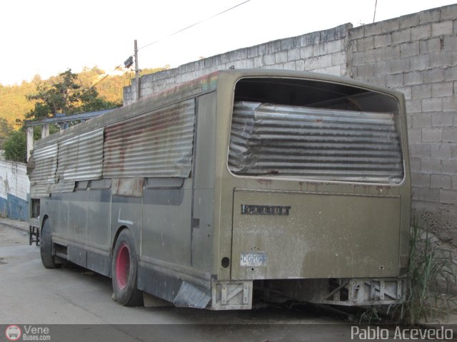En Chiveras Abandonados Recuperaci�n 143 por Pablo Acevedo