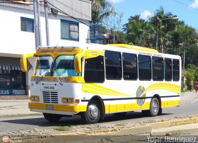 A.C. de Transporte N�mero Uno R.L. 030 por Yojar Alexis Henriquez Leon