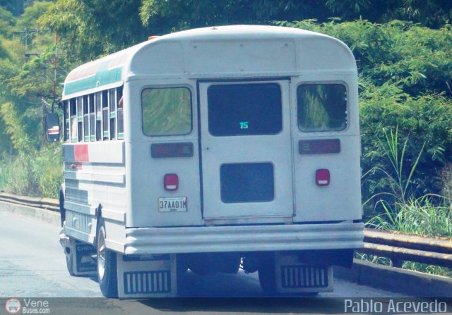 Particular o Desconocido Miranda por Pablo Acevedo