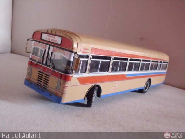 Maquetas y Miniaturas 23 Transporte 1ro de Mayo por Rafael Aular