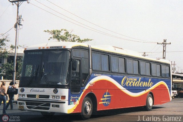 Expresos Occidente 072 por J. Carlos G�mez