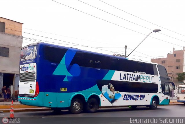Latham Per� 954 por Leonardo Saturno