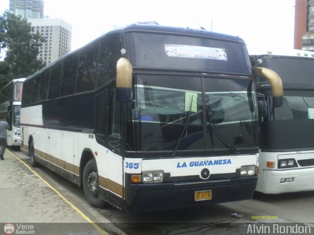 Expresos La Guayanesa 365 por Alvin Rond�n
