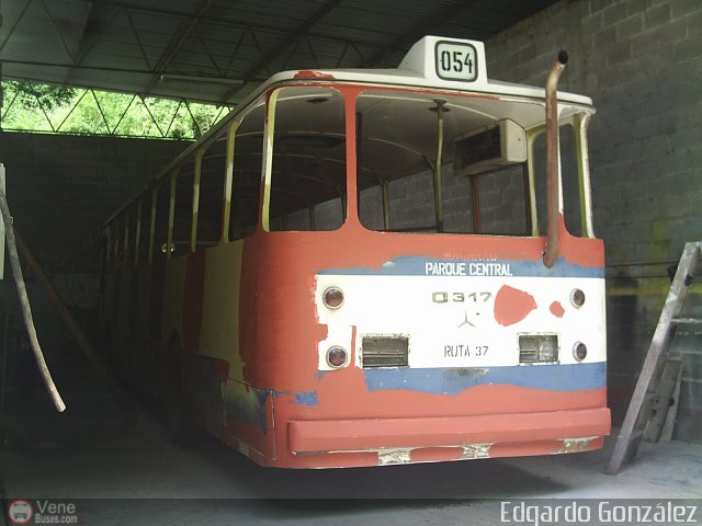 DC - Autobuses de Antimano 054 por Edgardo Gonz�lez