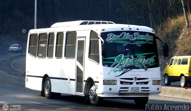 Particular o Desconocido Miranda por Pablo Acevedo