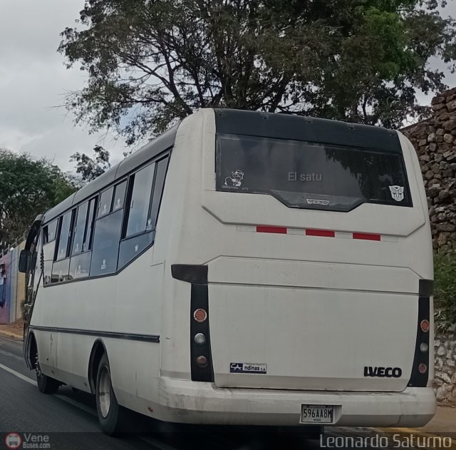 Particular o Desconocido 596 por Leonardo Saturno