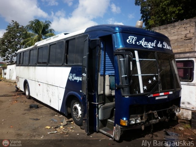 En Chiveras Abandonados Recuperaci�n 321 por Aly Baranauskas