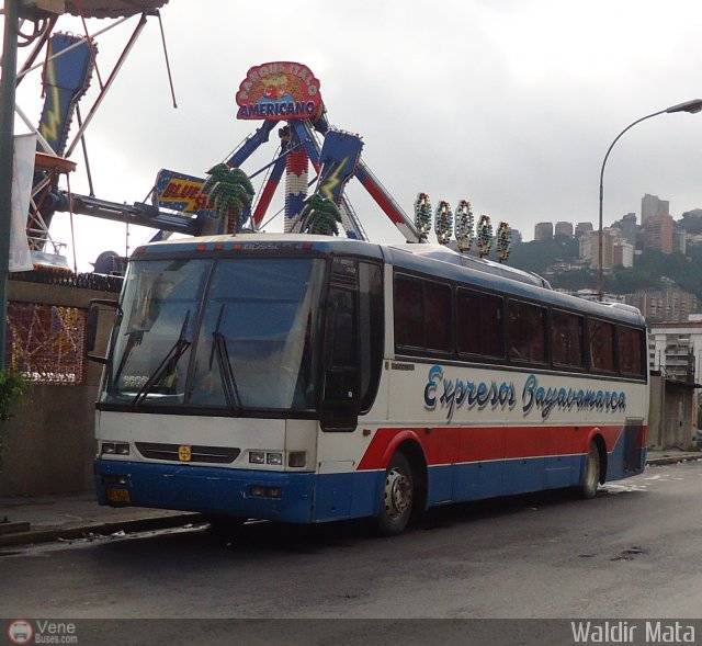 Expresos Bayavamarca 104 por Waldir Mata