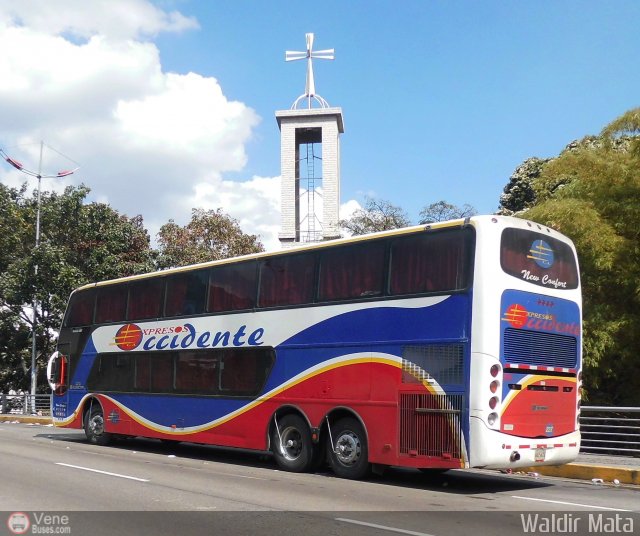 Expresos Occidente 228 por Waldir Mata