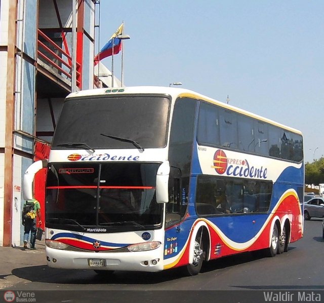 Expresos Occidente 300 por Waldir Mata