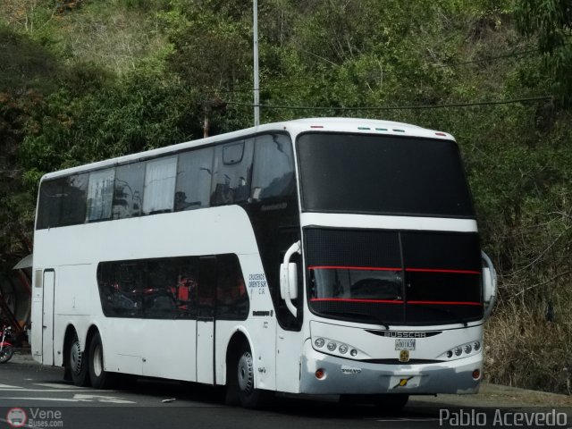 Cruceros Oriente Sur 174 por Pablo Acevedo