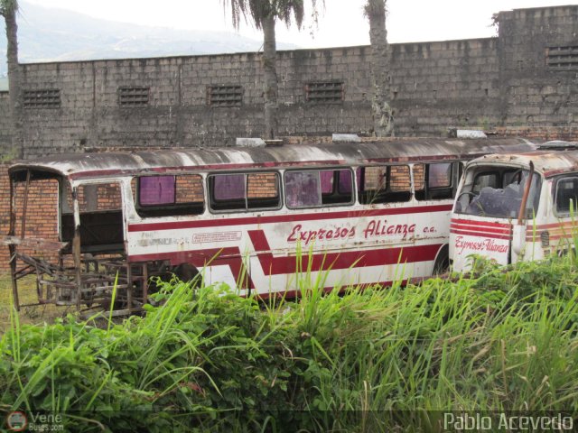 En Chiveras Abandonados Recuperaci�n  por Pablo Acevedo